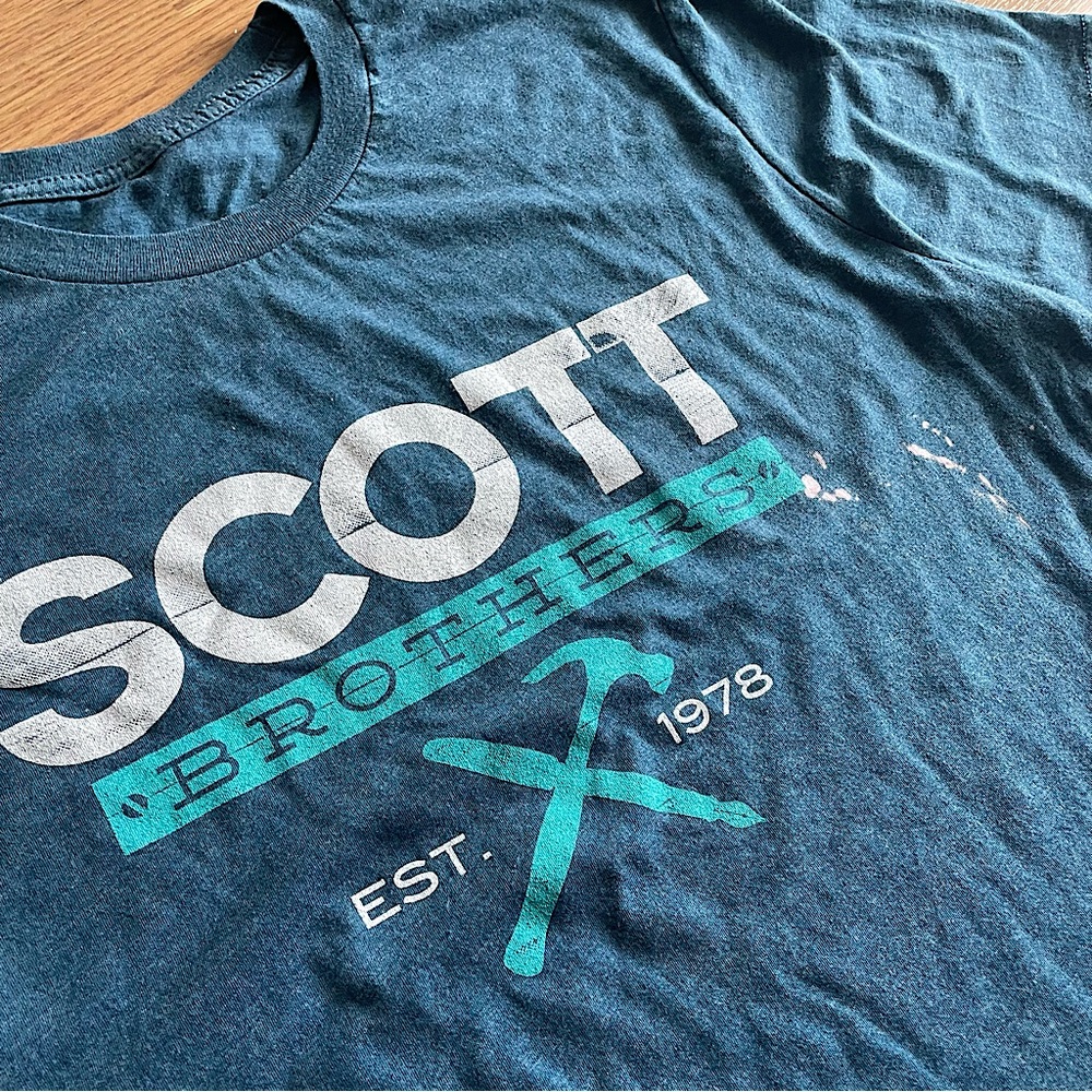 🟢3/$15 THE SCOTT BROTHERS HOUSE PARTY T-shirt